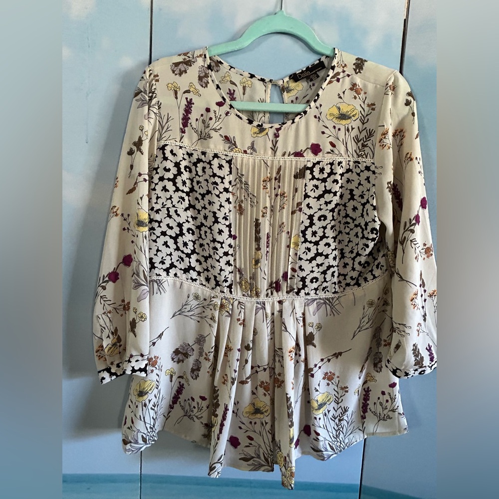 Floral Patterned Blouse with Black and White Accents